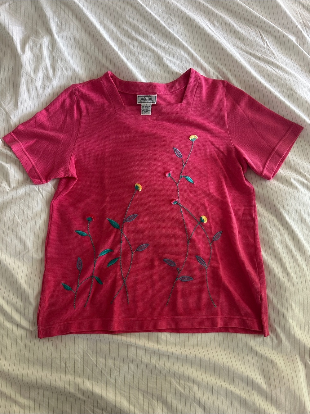 VTG Adelaide by Alfred Dunner Pnk Short Sleeve Tee with Embroidered Floral Stems
